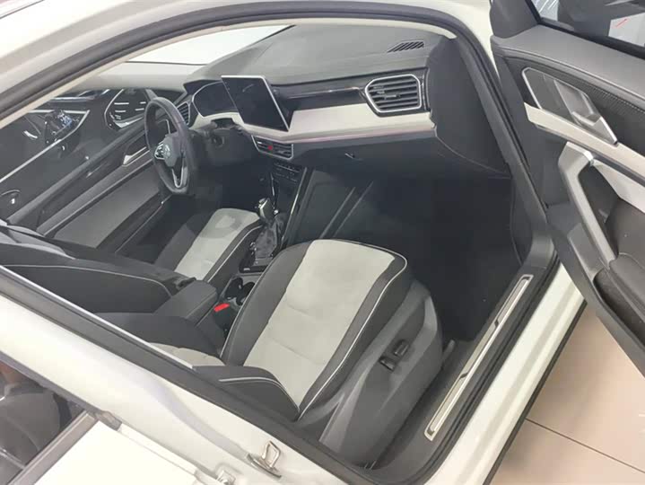 Фото 8 - Volkswagen Tayron X