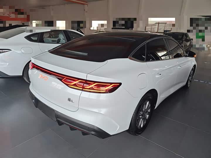 Фото 7 - BYD Qin L