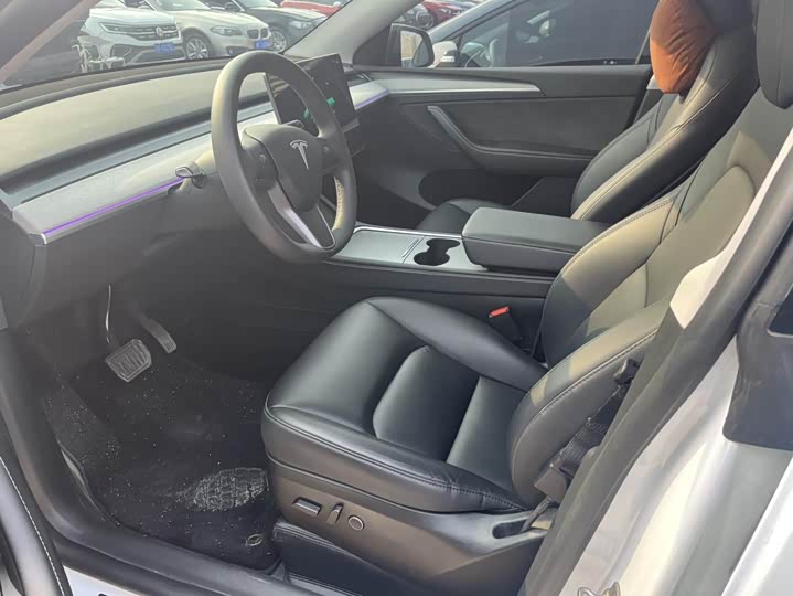 Фото 9 - Tesla Model Y