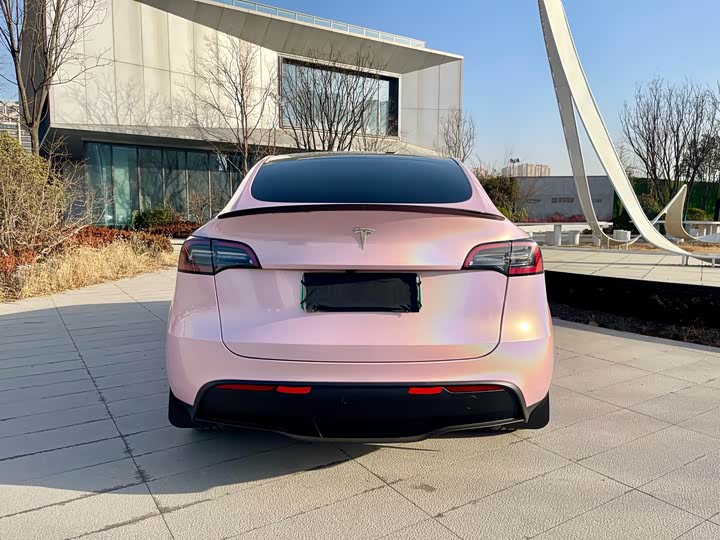Фото 8 - Tesla Model Y