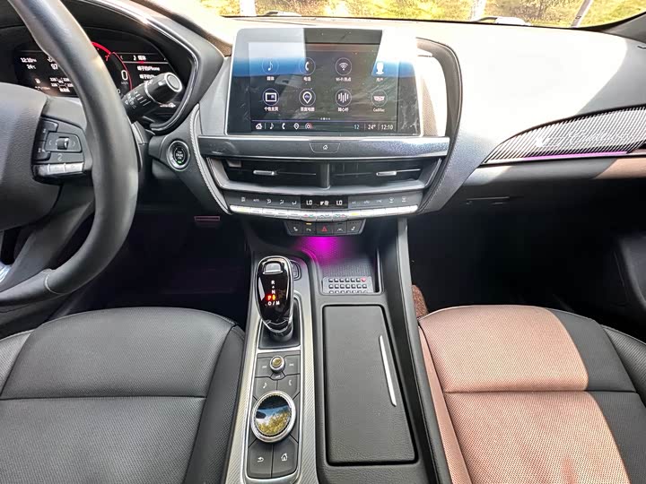 Фото 9 - Cadillac CT5