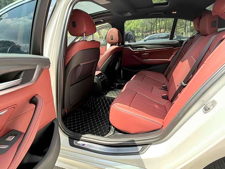 Фото 8 - BMW 5 Series