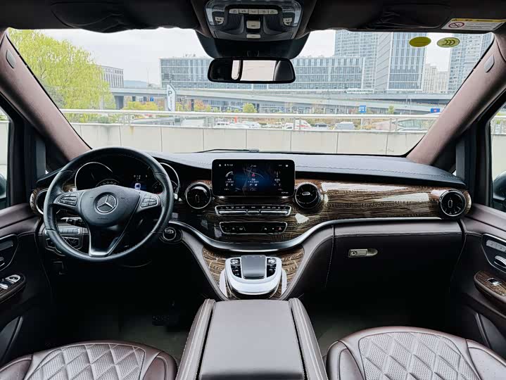 Фото 5 - Mercedes-Benz V-Class