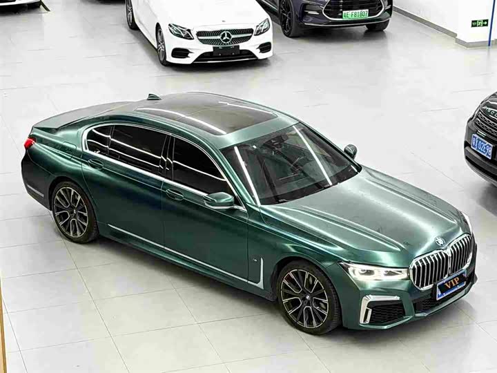 Фото 5 - BMW 7 Series