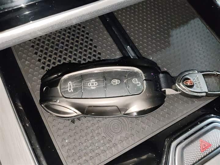 Фото 9 - Hongqi HS5