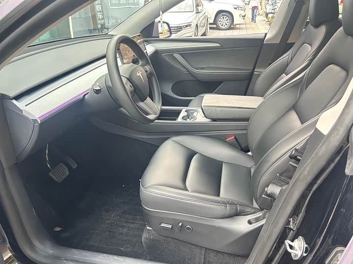 Фото 4 - Tesla Model Y