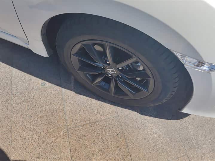 Фото 6 - Honda Civic