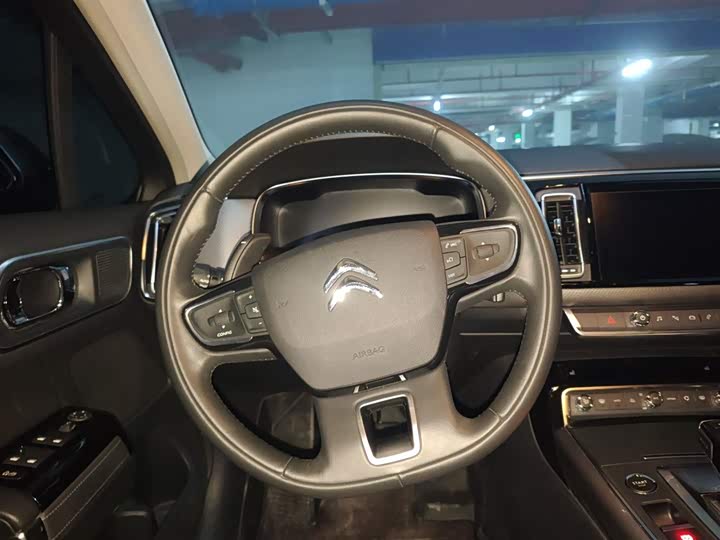 Фото 3 - Citroen C6