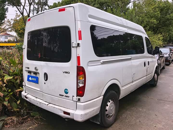 Фото 3 - Maxus V80