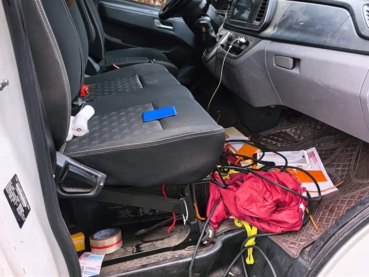 Фото 8 - Maxus V80