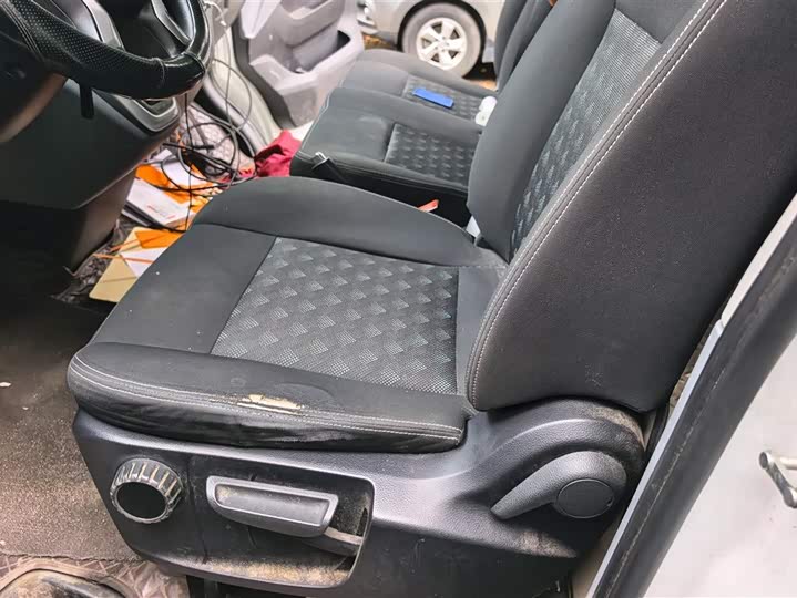 Фото 9 - Maxus V80