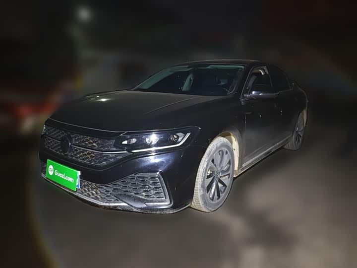 Фото 1 - Volkswagen Passat