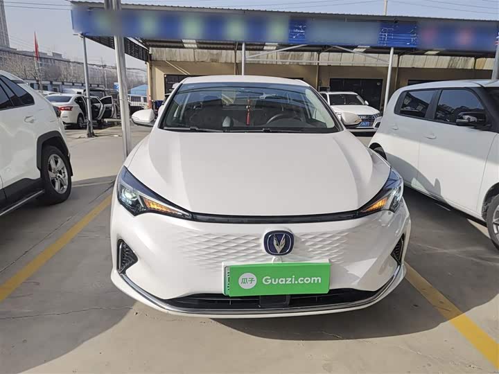 Фото 3 - Changan Eado EV