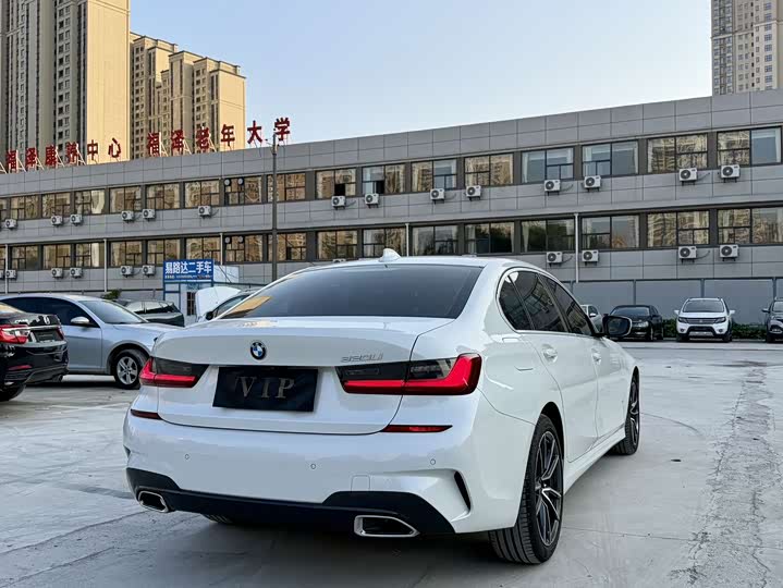 Фото 9 - BMW 3 Series