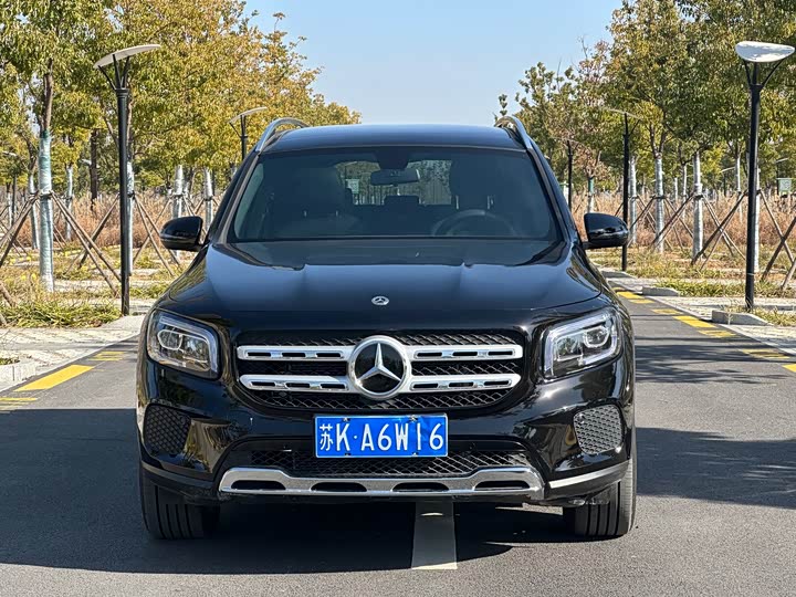 Фото 2 - Mercedes-Benz GLB-Class