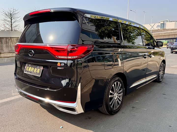 Фото 4 - GAC Trumpchi M8