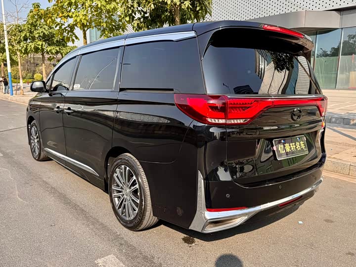 Фото 6 - GAC Trumpchi M8