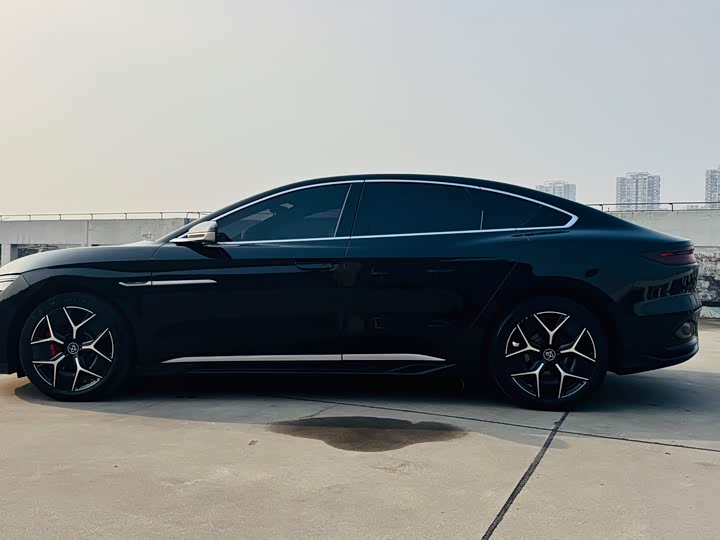 Фото 3 - BYD Han