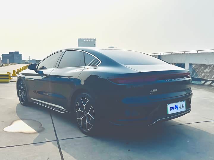 Фото 4 - BYD Han