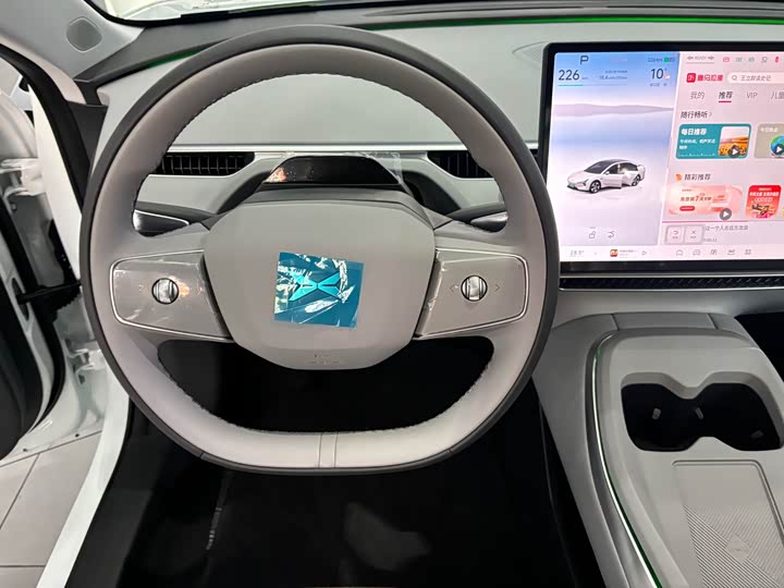 Фото 8 - XPeng Mona M03