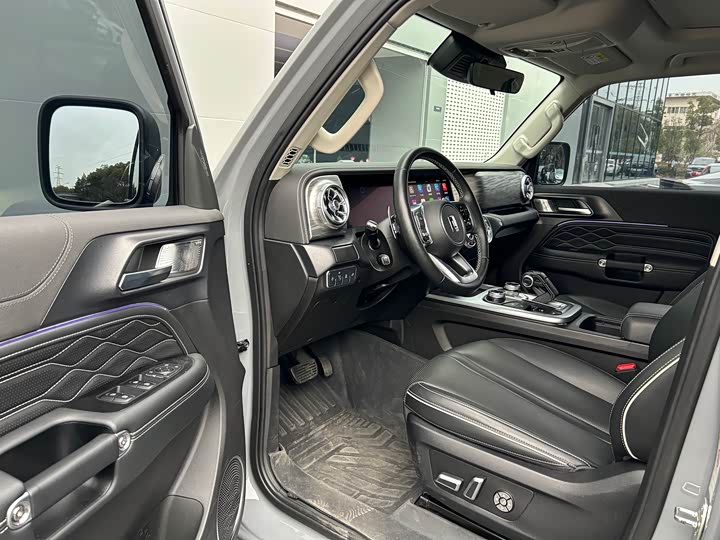 Фото 8 - Tank 300