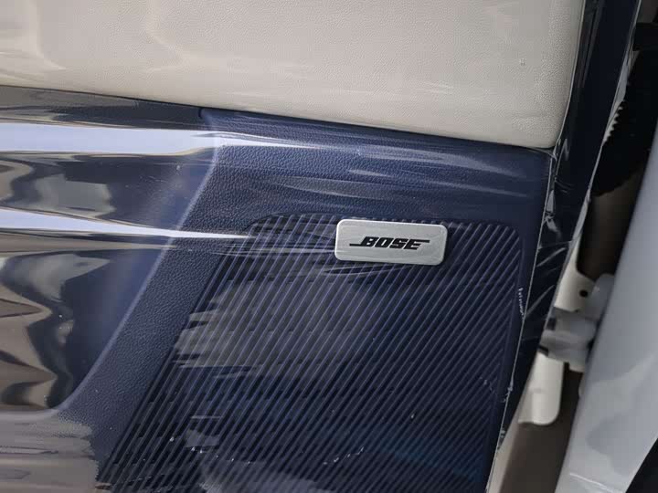 Фото 9 - Buick GL8 Hybrid