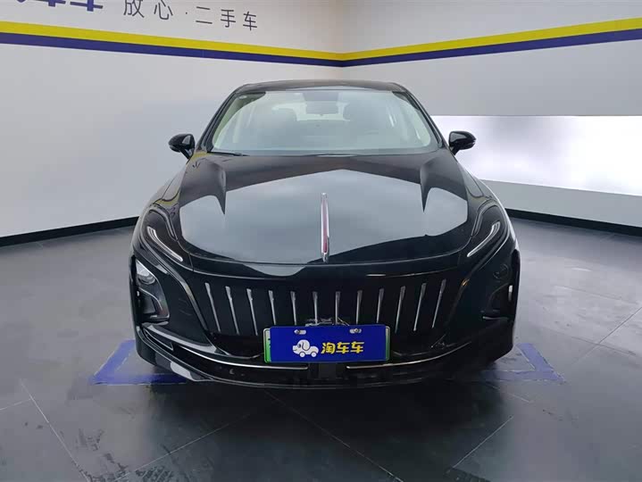 Фото 2 - Hongqi E-QM5