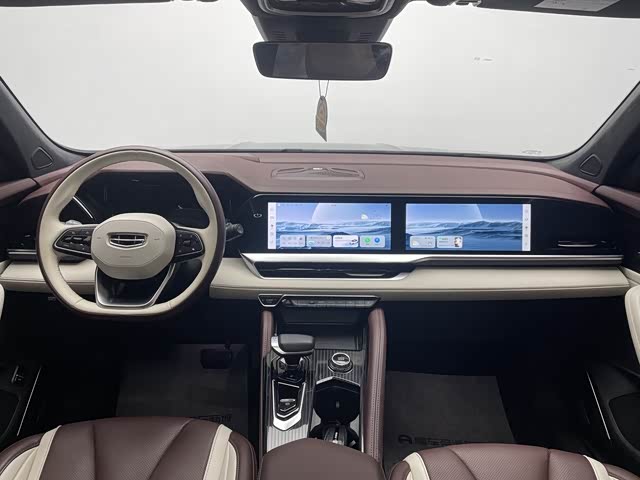 Фото 9 - Geely Monjaro