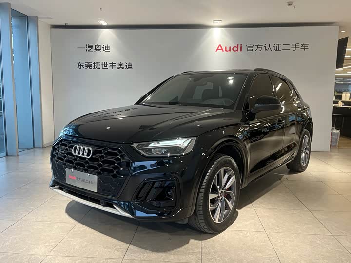 Фото 1 - Audi Q5L