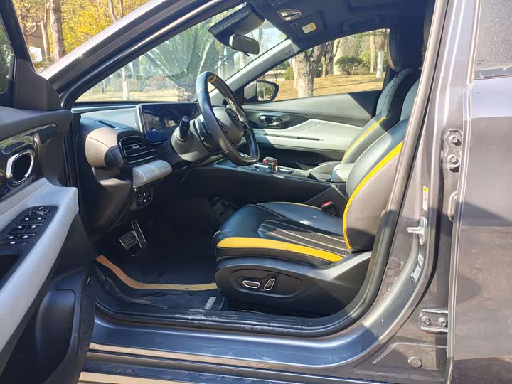 Фото 9 - GAC Trumpchi Empow R