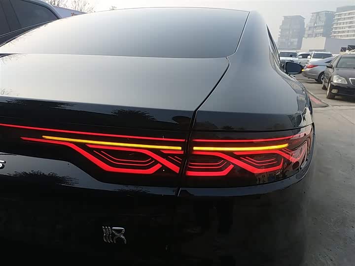 Фото 8 - BYD Han