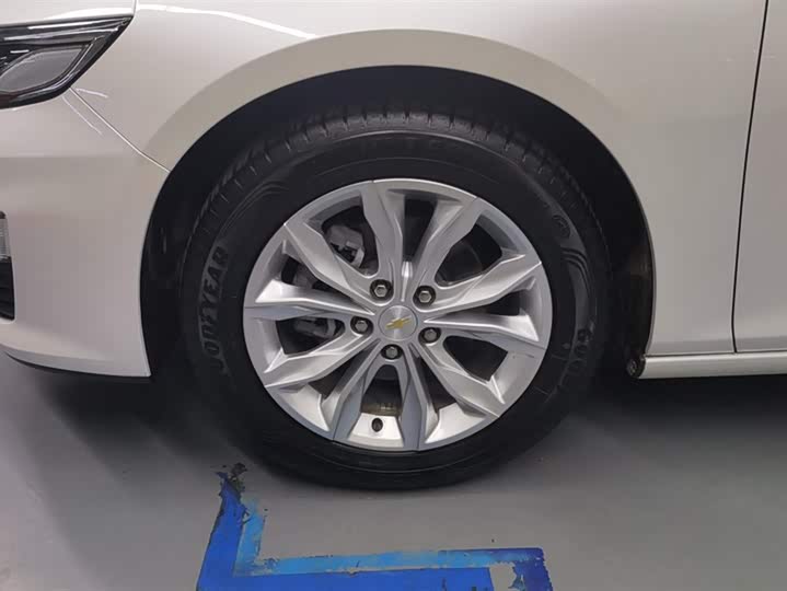 Фото 6 - Chevrolet Malibu XL