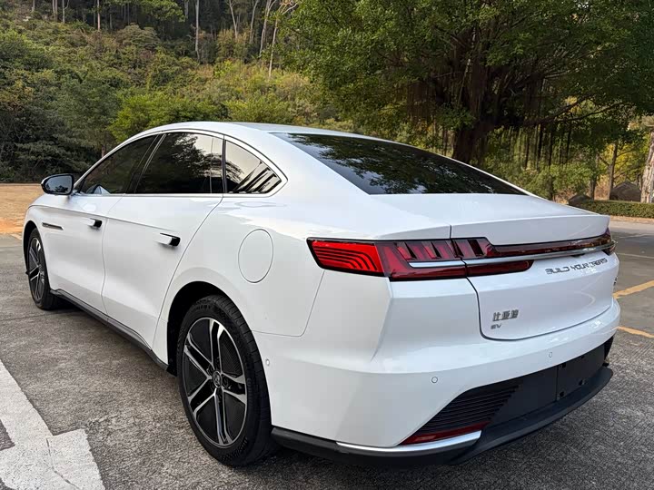 Фото 8 - BYD Han