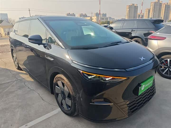 Фото 4 - XPeng X9