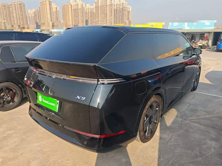 Фото 7 - XPeng X9