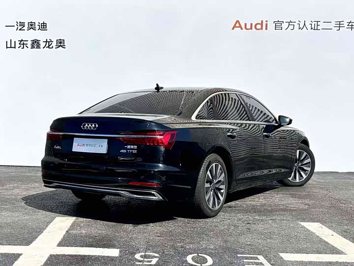 Фото 6 - Audi A6L
