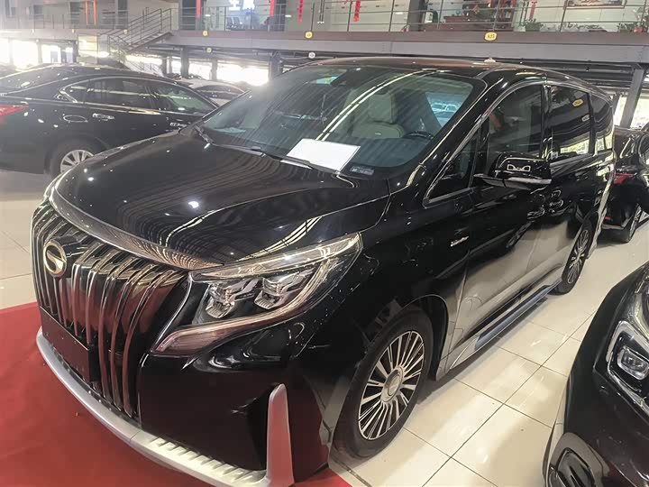 Фото 2 - GAC Trumpchi M8