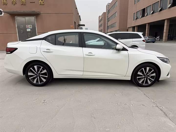 Фото 5 - Nissan Sylphy