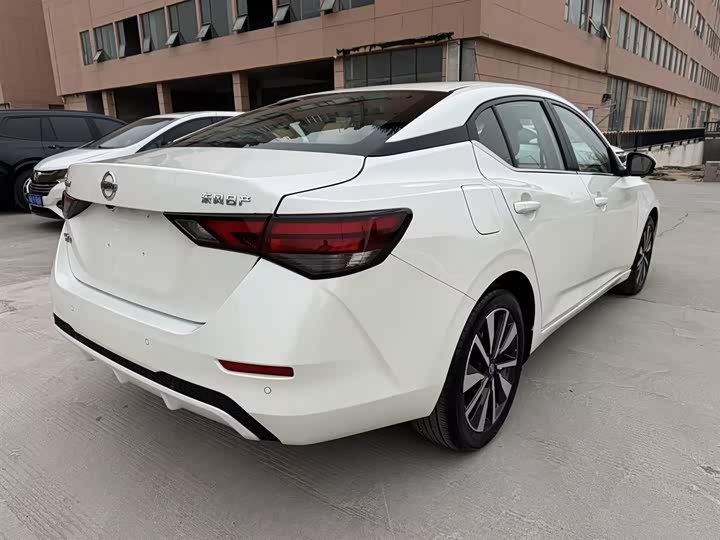 Фото 6 - Nissan Sylphy