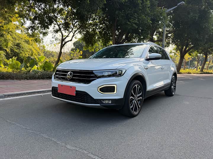 Фото 1 - Volkswagen T-Roc