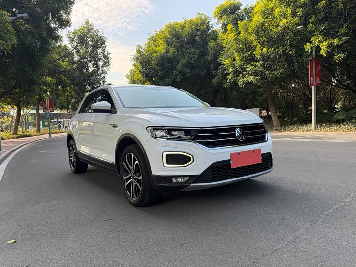 Фото 3 - Volkswagen T-Roc