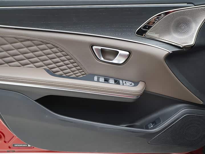 Фото 5 - BYD Han