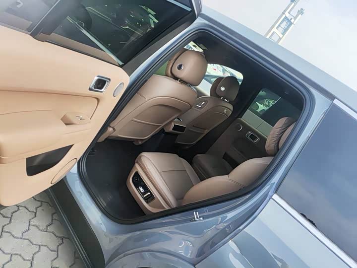 Фото 6 - LiXiang L8