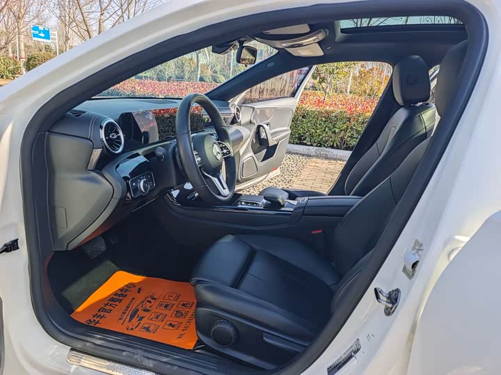 Фото 5 - Mercedes-Benz A-Class