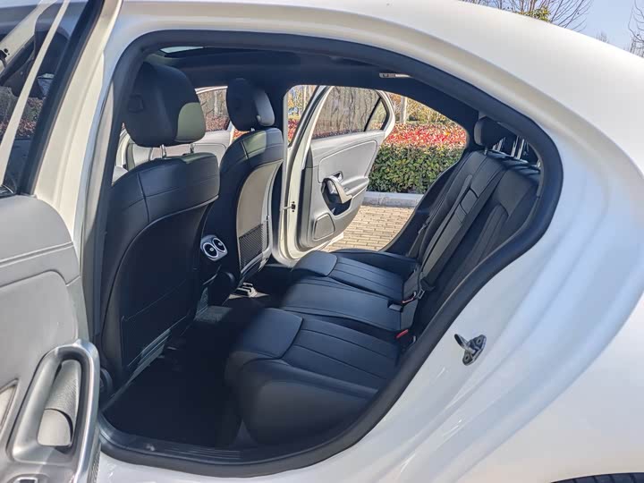 Фото 6 - Mercedes-Benz A-Class