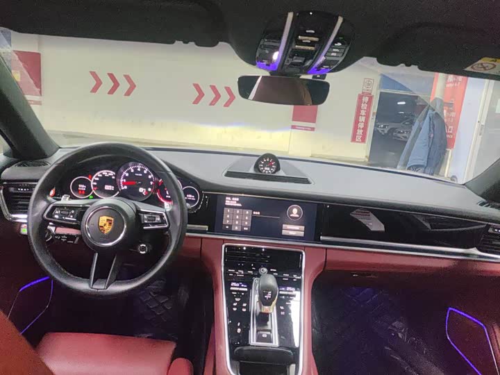 Фото 5 - Porsche Panamera