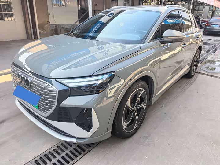 Фото 3 - Audi Q4 e-tron