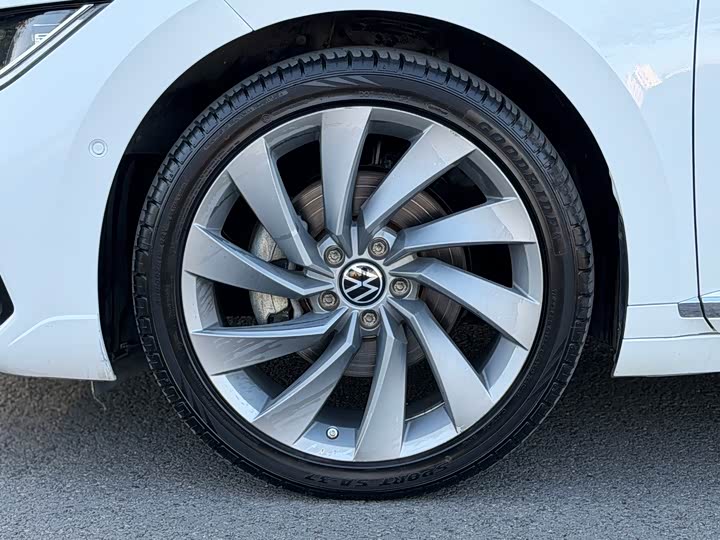 Фото 8 - Volkswagen CC