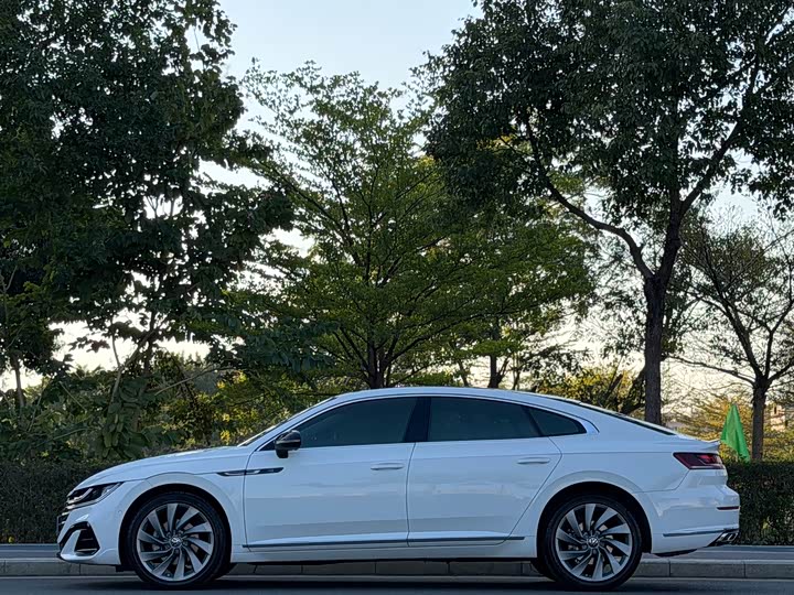 Фото 9 - Volkswagen CC