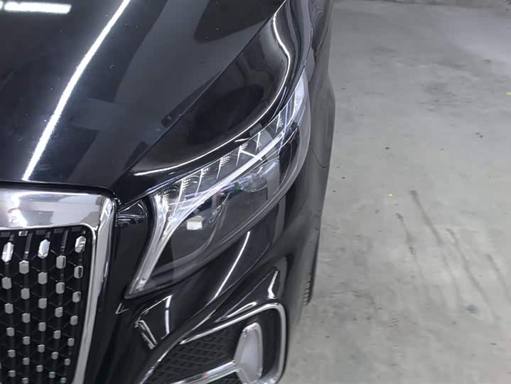 Фото 5 - Mercedes-Benz V-Class